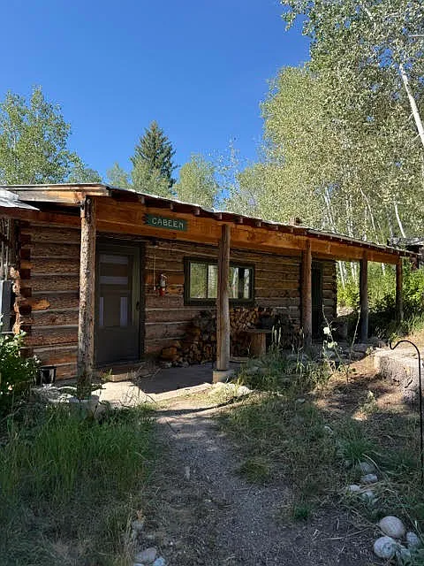 3 bed, 1.5 bath, 1874 sqft, $3,650 — Photo 1