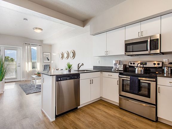 5th image of 47 W Fireclay Ave #2-416