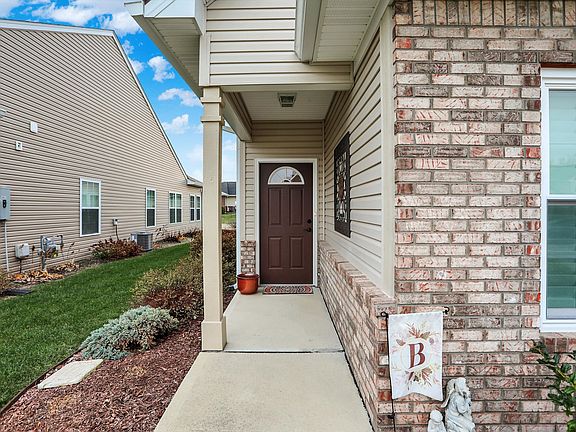 5th image of 3275 Eaton Mews Ct