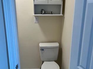 432 Georgetown Rd #202, Lawrence, PA 15055