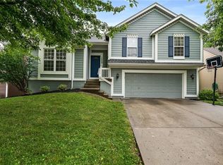 1009 N Clinton St, Olathe, KS 66061