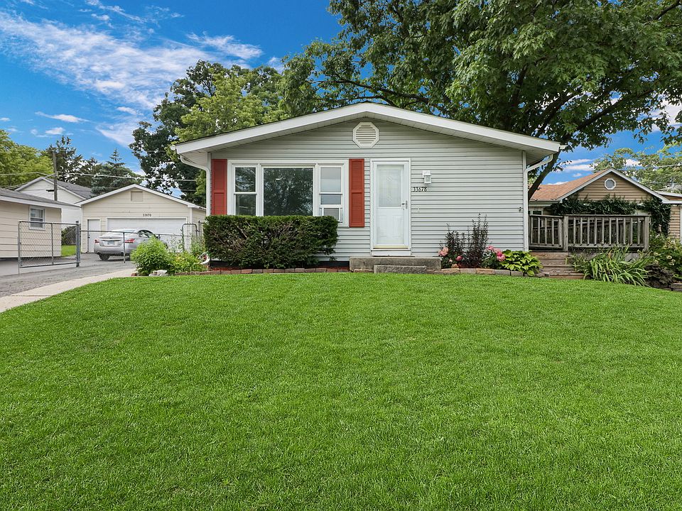 1st image of 33678 N Oakland Dr