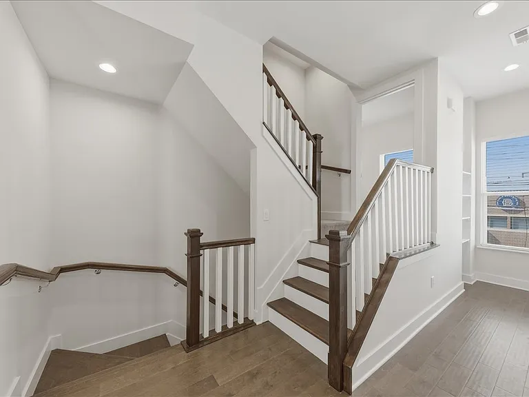 3908 Edwards Rd — Photo 19
