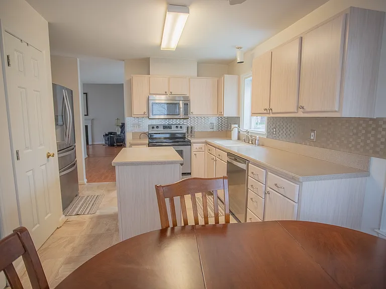 5800 Mountain Island Dr — Photo 6