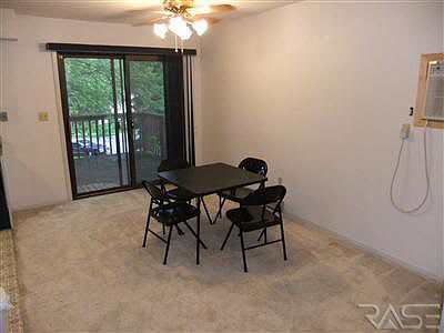 5th image of 3012-3014 E 12th St