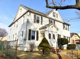 59 Robinson St, Teaneck, NJ 07666