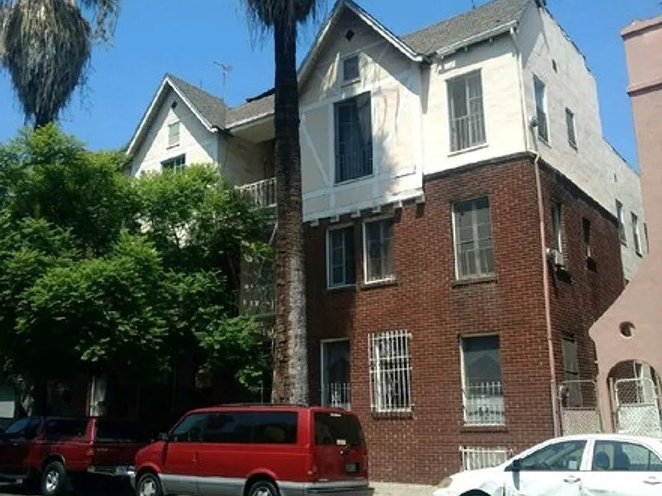 ING - Ingraham Apartments
