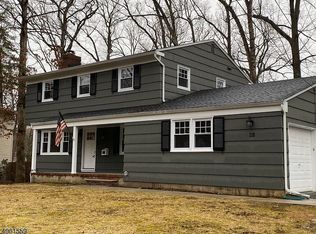 118 Lawrence Dr, Berkeley Heights, NJ 07922