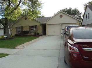 2115 Landcircle Ct, Sugar Land, TX 77478