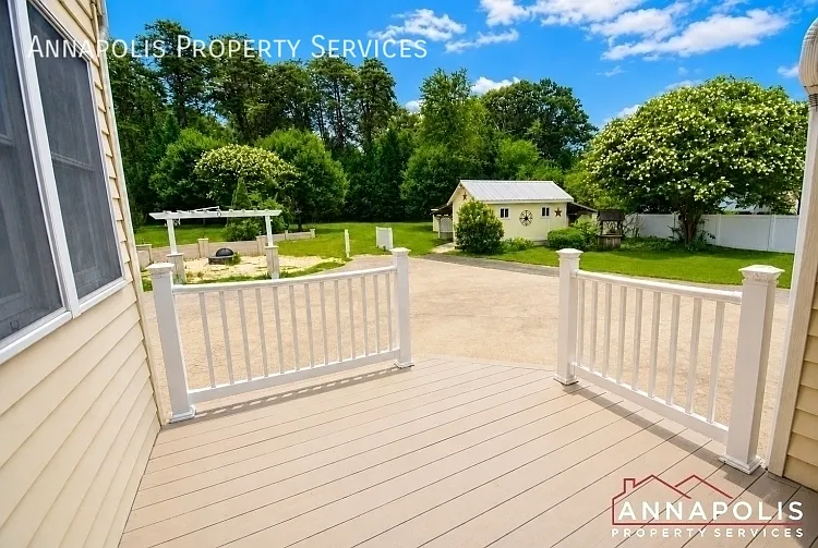 7809 Locust Wood Rd — Photo 36