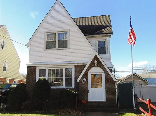 86-12 241 Street, Bellerose, NY 11426-2147