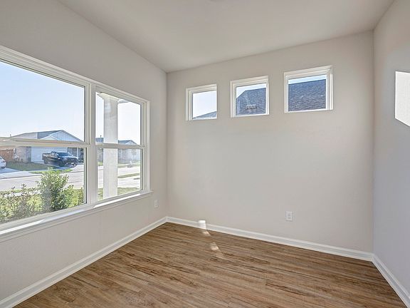 Study. Sample image for illustration upgrades, options, and colors may vary.