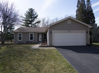 925 Applewood Ln, Algonquin, IL