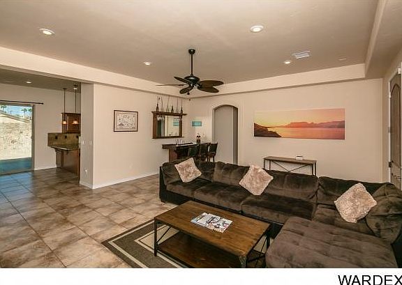4th image of 360 Farallon Dr
