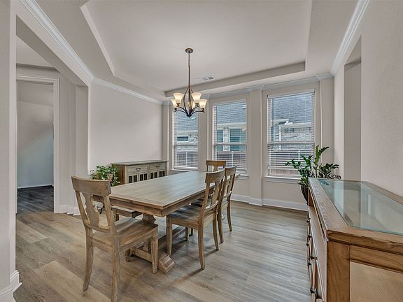 5th image of 2103 Horizon Dr