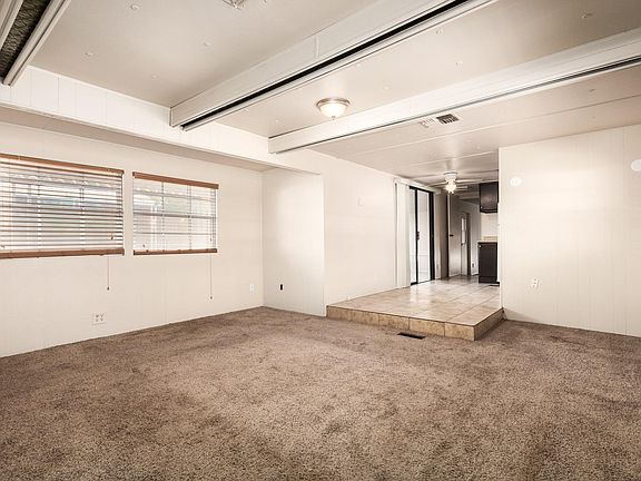 5th image of 1018 S 96th Pl
