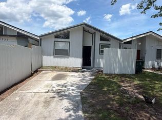 10739 Kusaie Dr S, Jacksonville, FL 32246