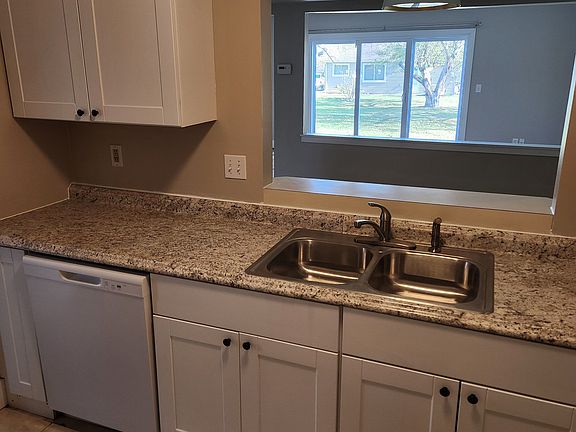 Looking to rear of house