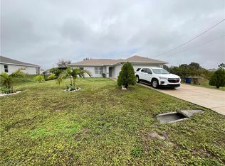 2710 30th St SW, Lehigh Acres, FL 33976