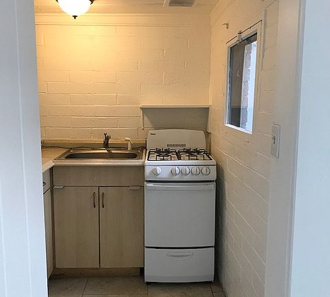 5th image of 3737 E 5th St APT 6