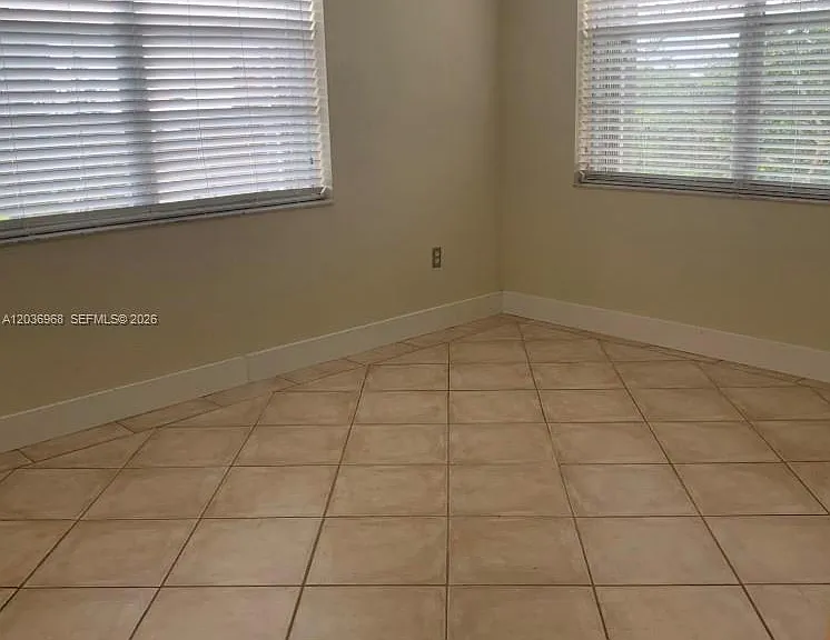 9310 Fontainebleau Blvd #515 — Photo 15