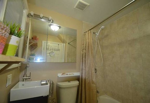 4th image of 35 School St #1
