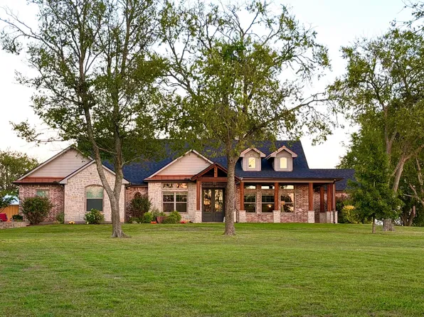 695 Harris Ln, Whitewright, TX 75491