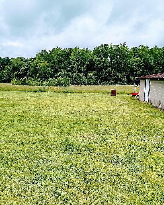 Camden home on 2.65 acres