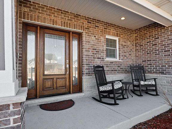 4th image of 10337 Golden Arch Ave