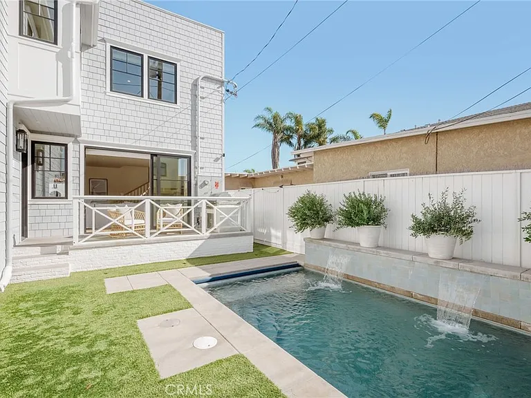 153 Granada Ave — Photo 26