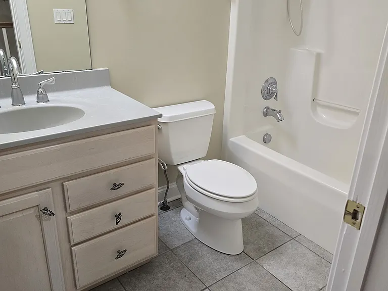 6739 Bay Hill Ct — Photo 17