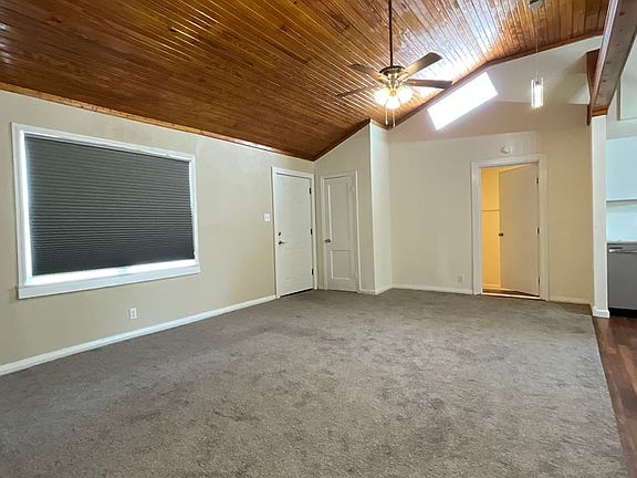 5th image of 1307 Aaron Ave