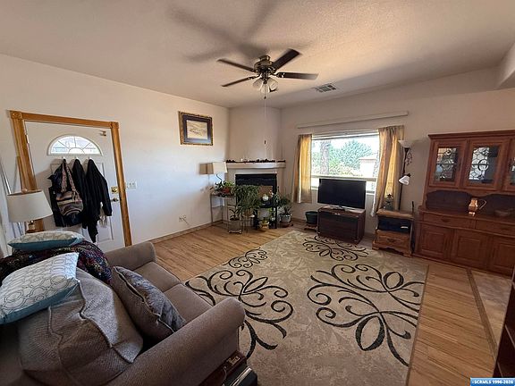5th image of 3501 N Mann Dr