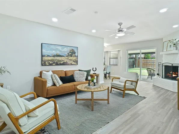 8433 Glenann Dr, North Richland Hills, TX 76182