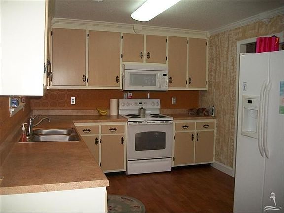 3rd image of 313 Herring Dr