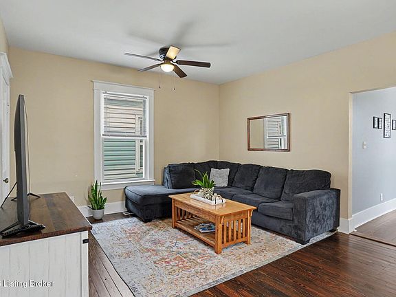 2nd image of 476 E Brandeis Ave