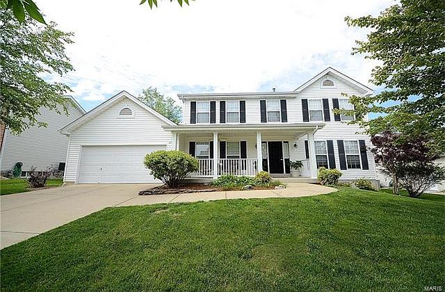 1st image of 524 Glen Oak Dr