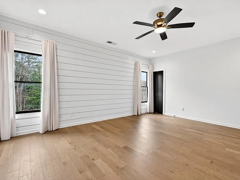 3937 N Cooper Lake Rd SE — Photo 41