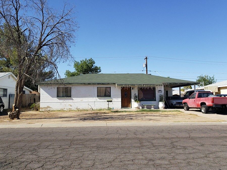 1st image of 2914 W Montebello Ave