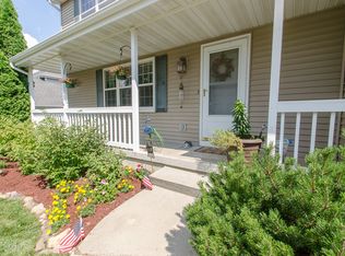5526 Sparkle Stone Cres, Madison, WI 53711