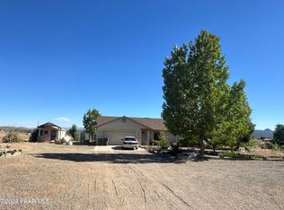 655 W Rose Dr, Paulden, AZ 86334