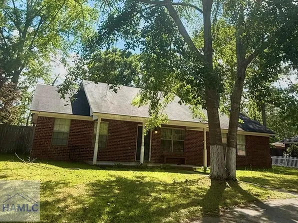 252 Kevin Rd, Hinesville, GA 31313