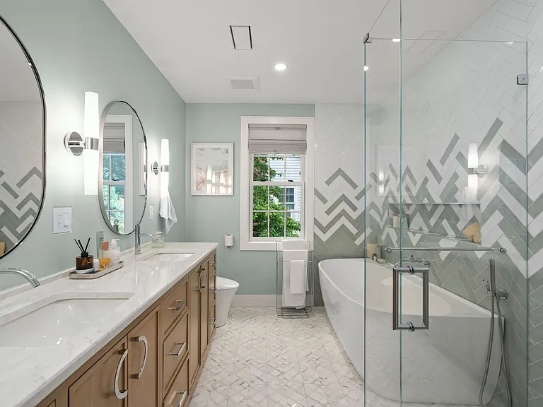 8 Bates Ct — Photo 25