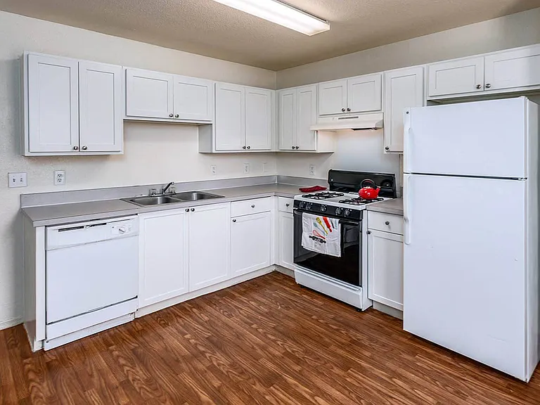 Landon Trace Townhomes — Photo 24