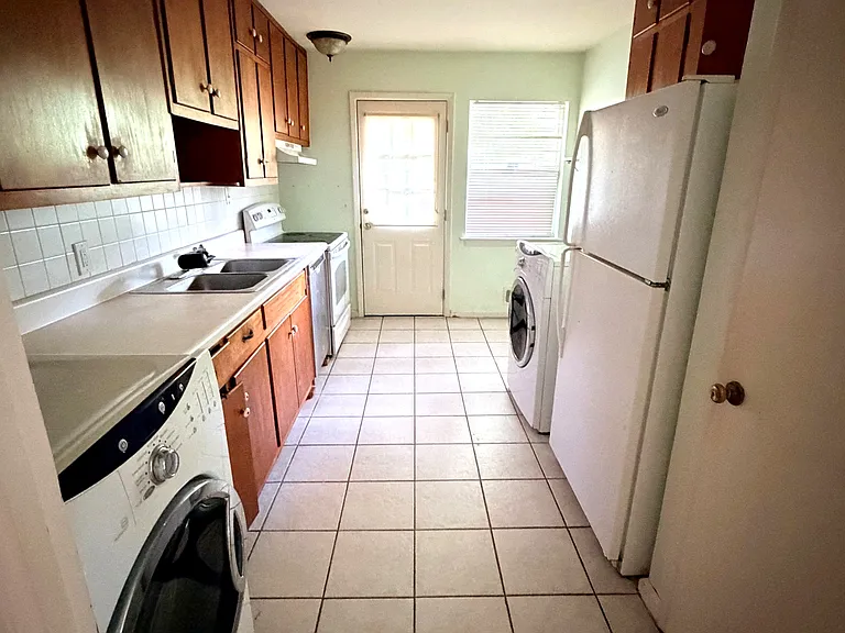 1373 Markan Dr #1 — Photo 10