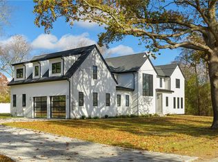 19 Castle Rd, Narragansett, RI 02882