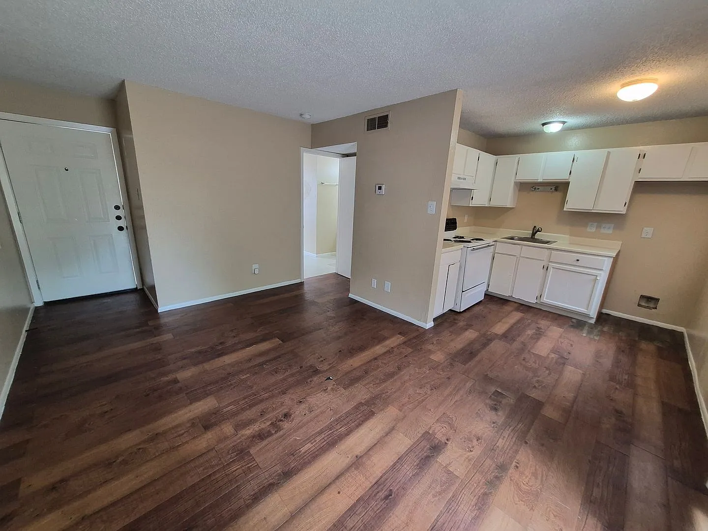 300 Moursund Blvd. #7, San Antonio, TX. 78221 — Photo 4