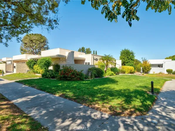 2132 Via Puerta Unit E, Laguna Woods, CA 92637