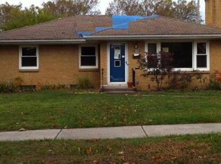 101 Crestwood Dr NW, Grand Rapids, MI 49504