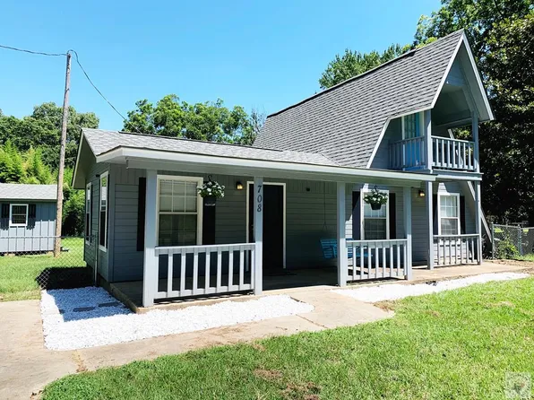 708 Wade Ln, Texarkana, TX 75501